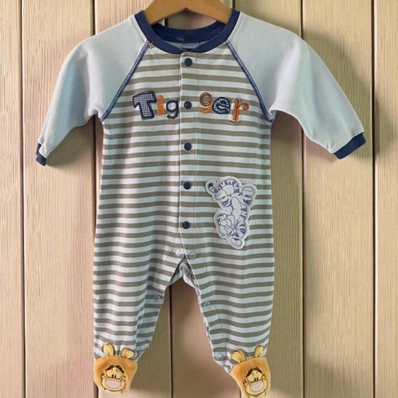 Disney Baby Tigger Embroidered Striped One-Piece Cotton Footie Sleeper Size 6M - Picture 1 of 8